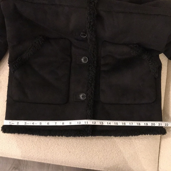 Aritzia - Shearling Sherpa Coat - Picture 7 of 7